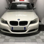 dalles de sol damier Polydal garage privé BMW
